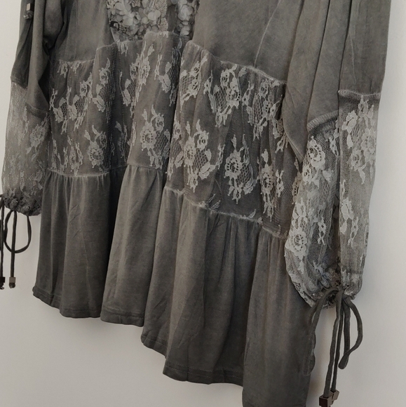 🆕 BOHO LACE BOUTIQUE TOP - Picture 5 of 6